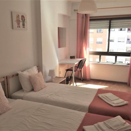 Apartamento Familiar Lisboa Taguspark São Marcos Eksteriør billede